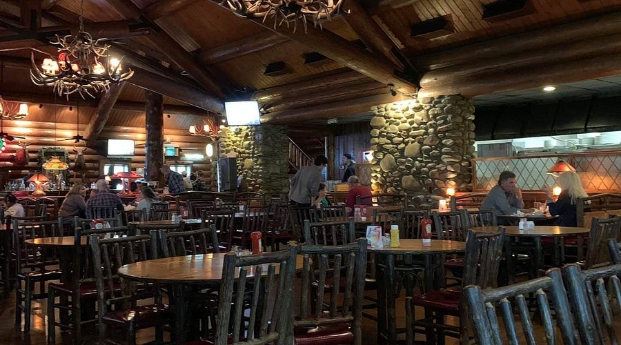 Sportsman’s Grille and Lodge